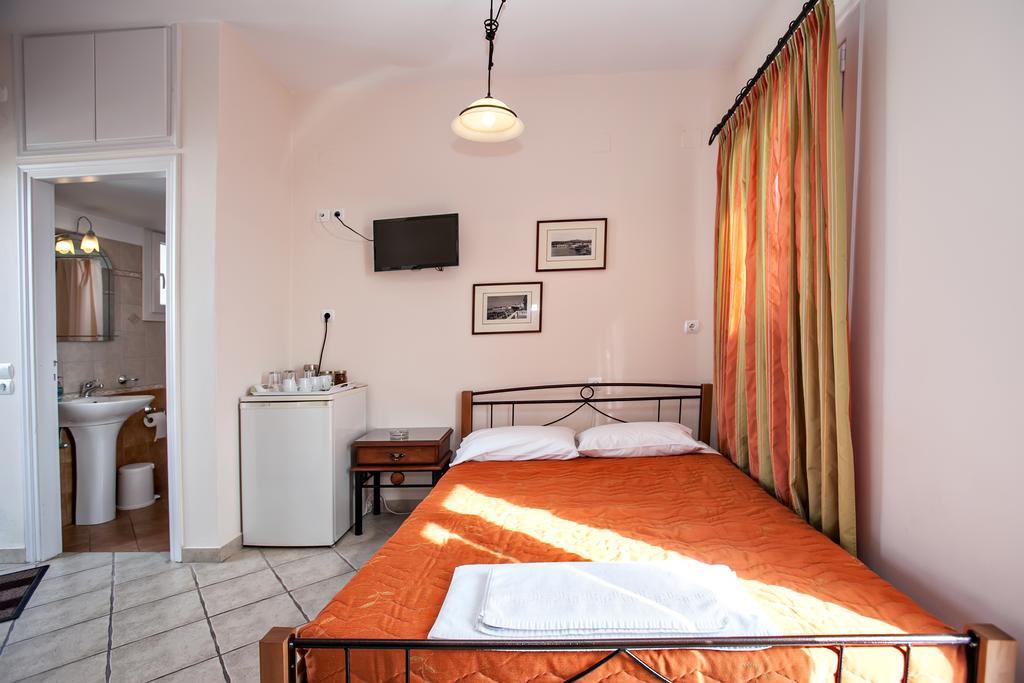 Arxontiko Hotel Tinos Ngoại thất bức ảnh