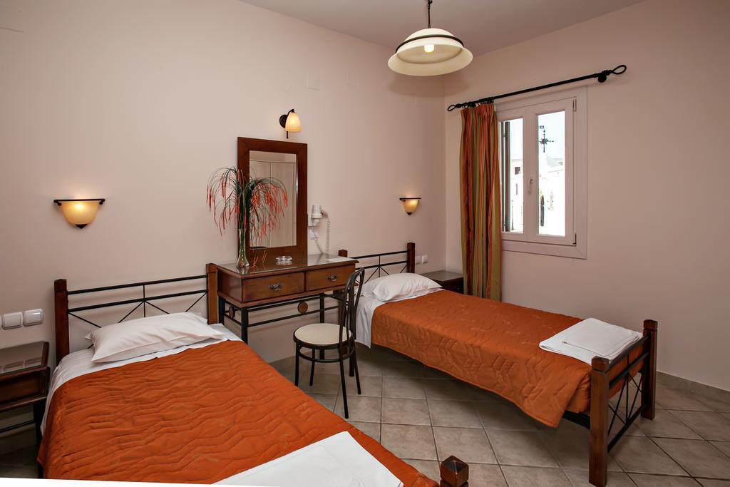 Arxontiko Hotel Tinos Ngoại thất bức ảnh