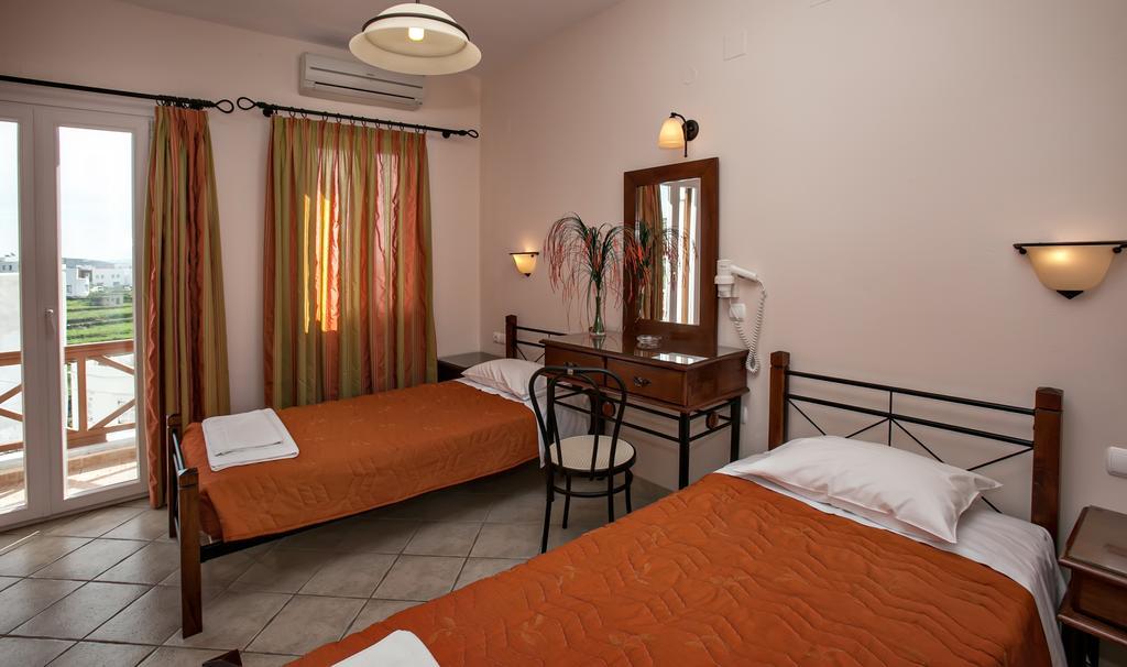 Arxontiko Hotel Tinos Ngoại thất bức ảnh