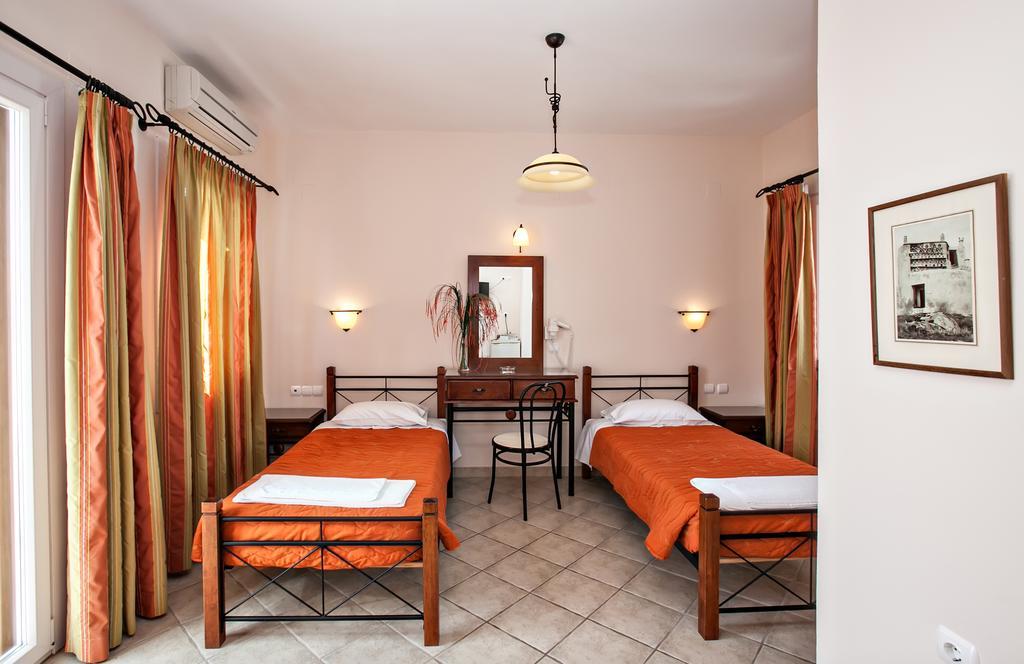 Arxontiko Hotel Tinos Ngoại thất bức ảnh